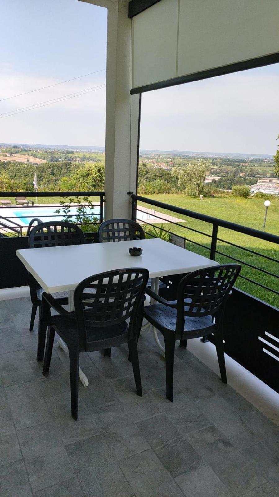 Appartement Poggio Di Pastrengo Extérieur photo